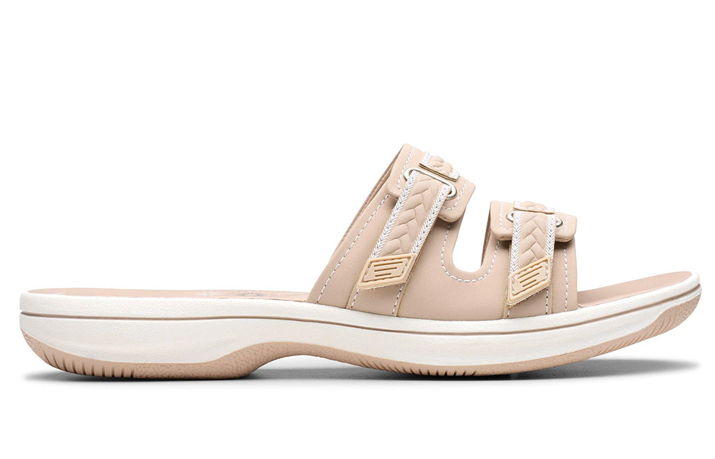 Clarks Women's Breezey Eve