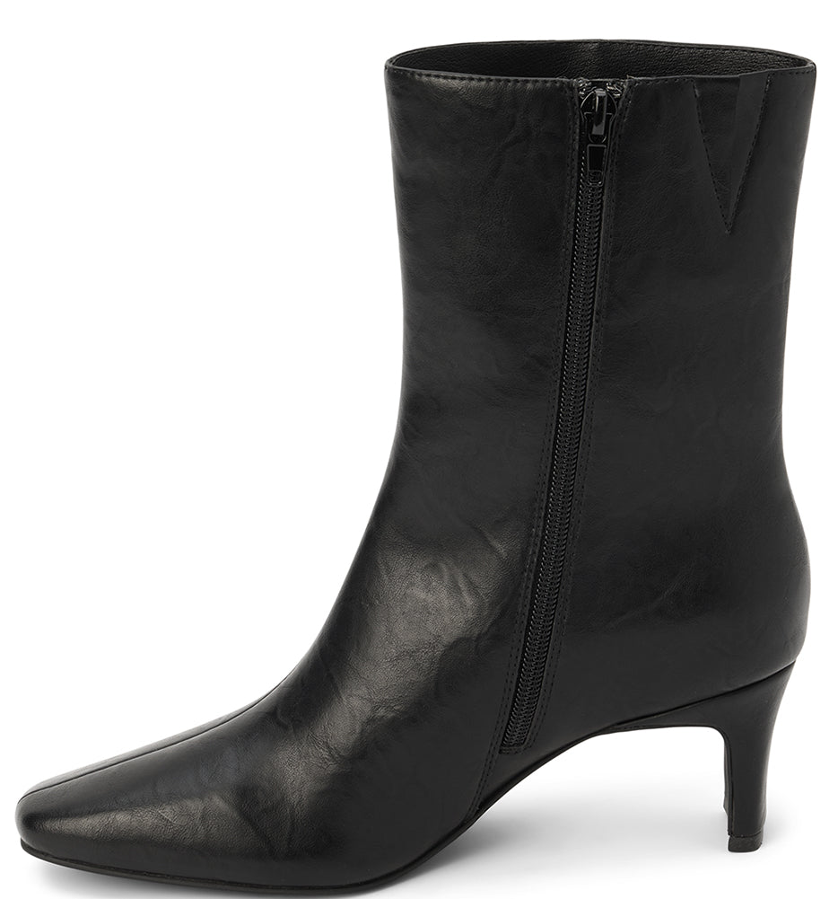 Beach by Matisse Women's Adler Heeled Mid-Calf Boot