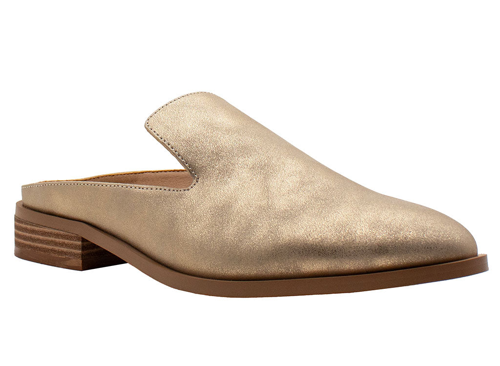 Very Volatile Women's Avery Pointed Toe Mule Loafer