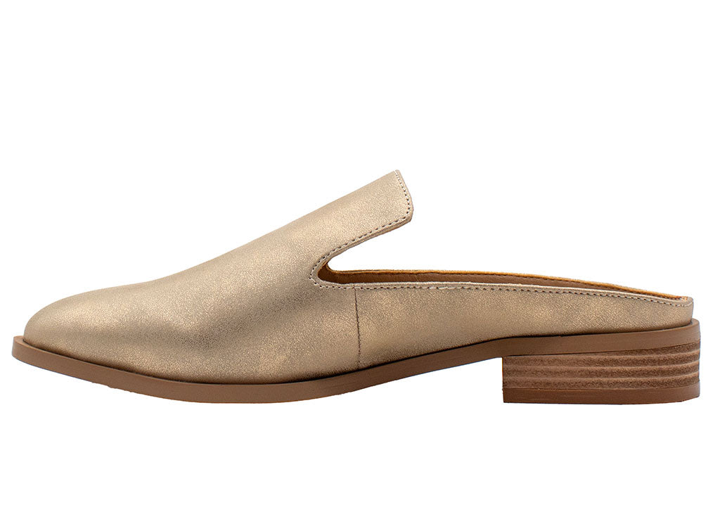 Very Volatile Women's Avery Pointed Toe Mule Loafer