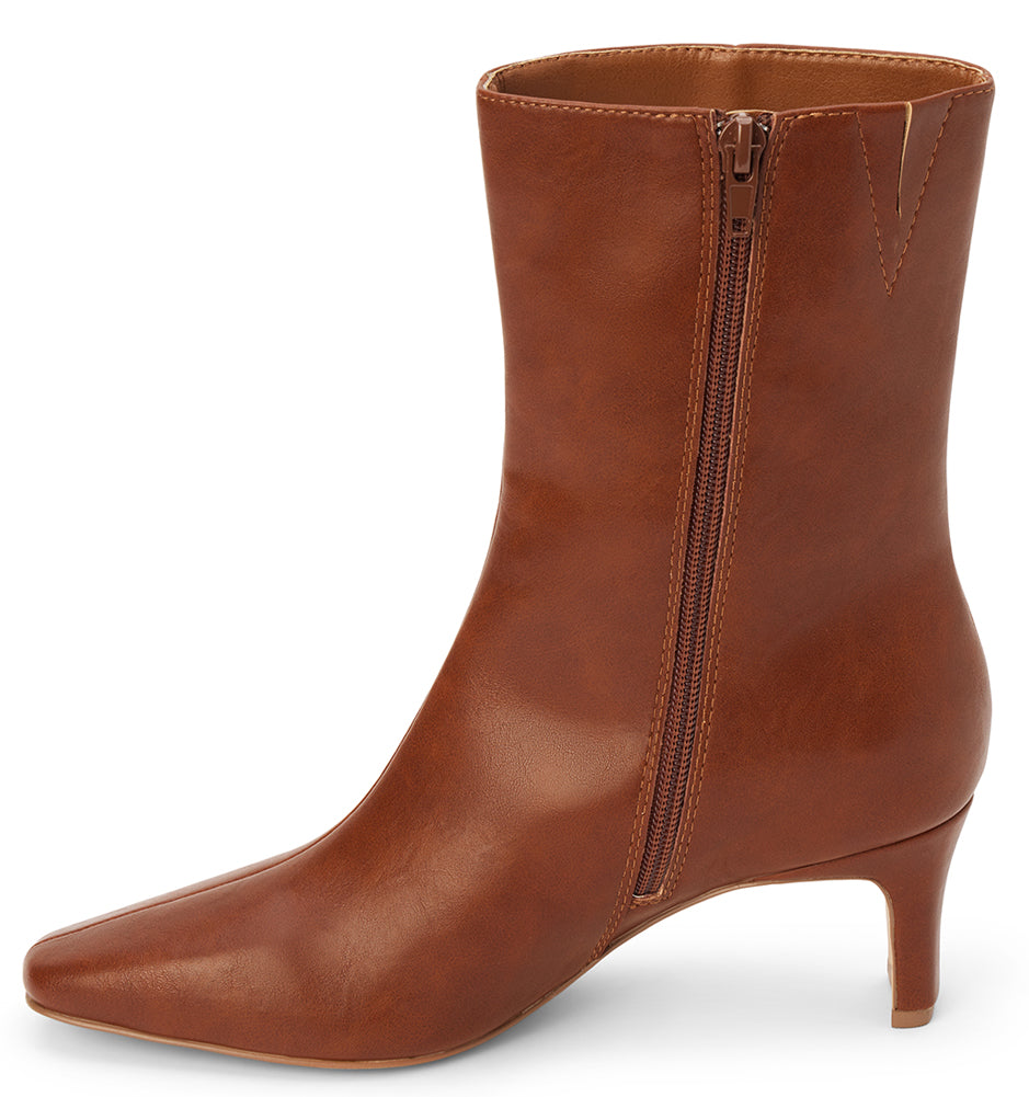 Beach by Matisse Women's Adler Heeled Mid-Calf Boot