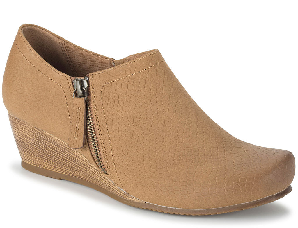 Baretraps Women's Louise