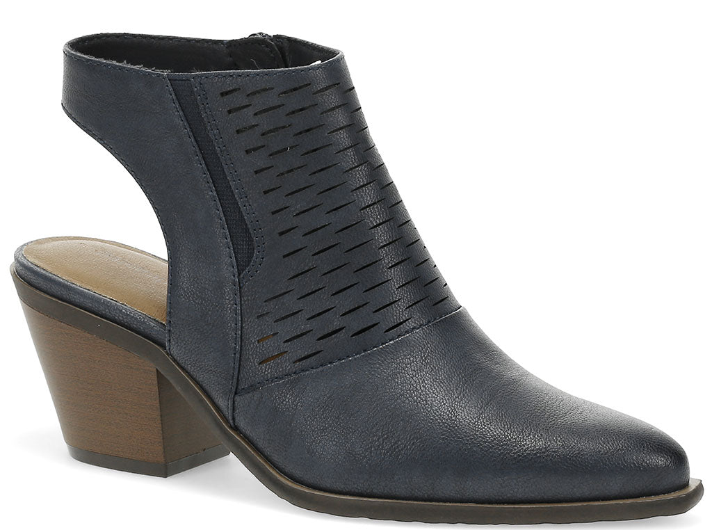 Baretraps Women's Yangley