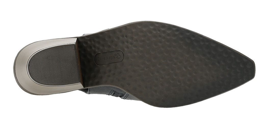 Baretraps Women's Yangley