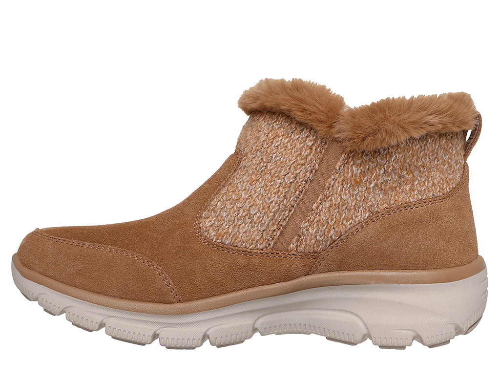 Skechers Women's Relaxed Fit Easy Going Cozy Lodge Bootie