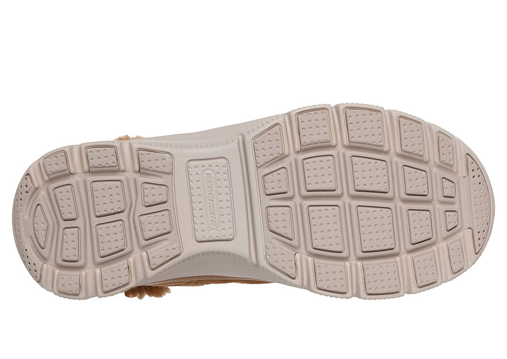 Skechers Women's Relaxed Fit Easy Going Cozy Lodge Bootie