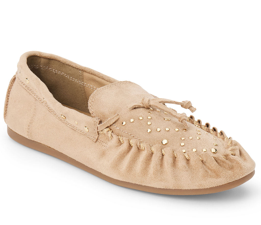Beach by Matisse Women's Sebastian Stud Moccasin Flat