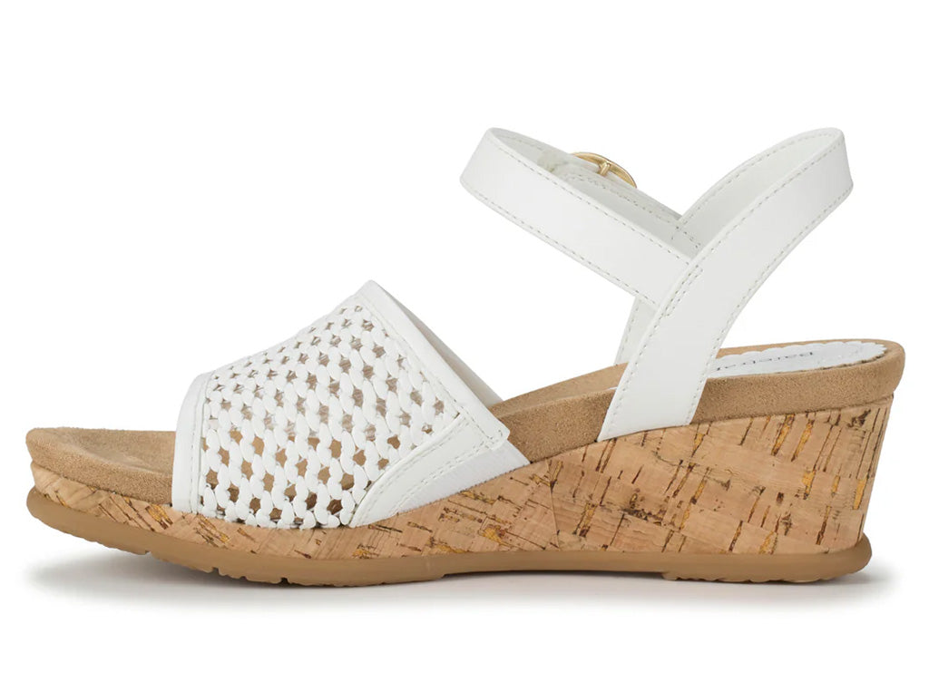 Baretraps Women's Fernelle