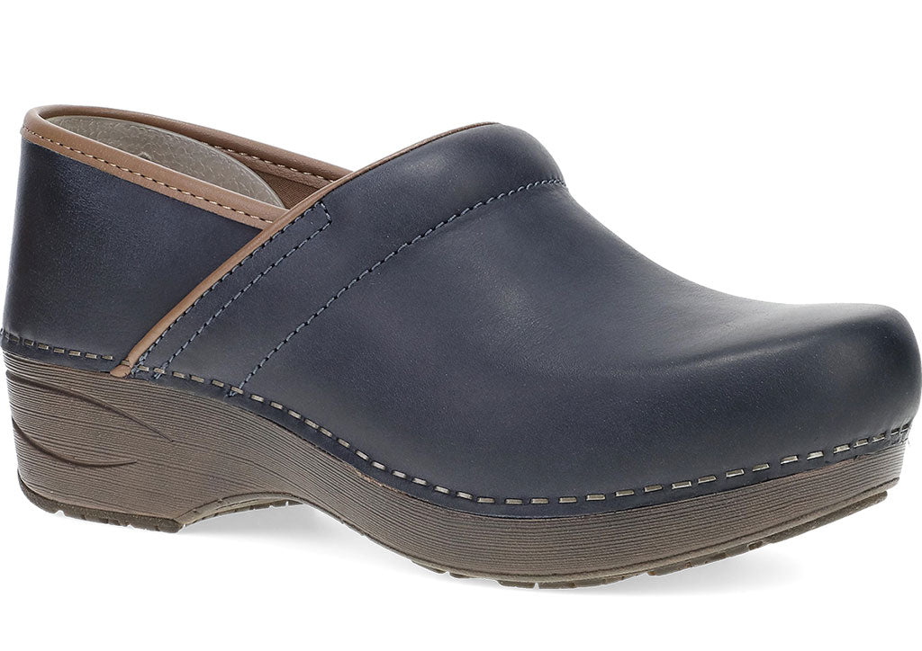 Dansko Women's XP 2.0 Lightweight Slip-Resistant Occupational Clog