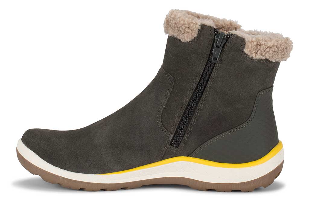 Baretraps Women's Kalina Cold Weather Bootie