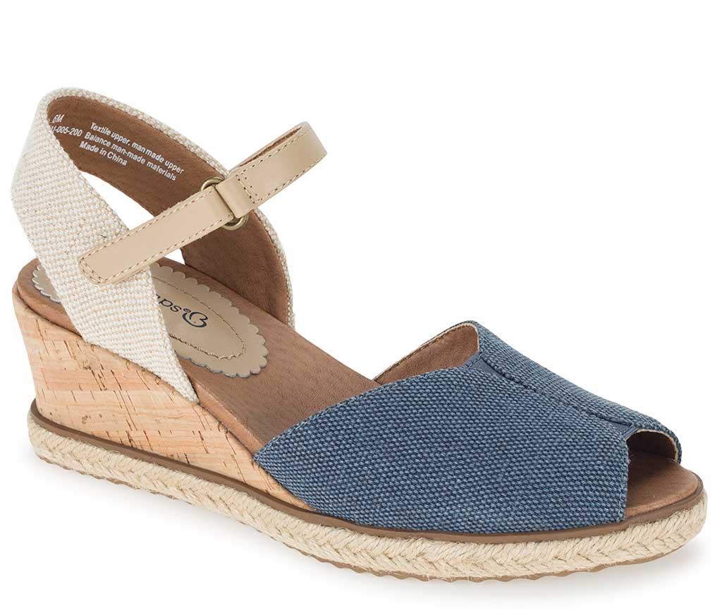 Baretraps Women's Odetta