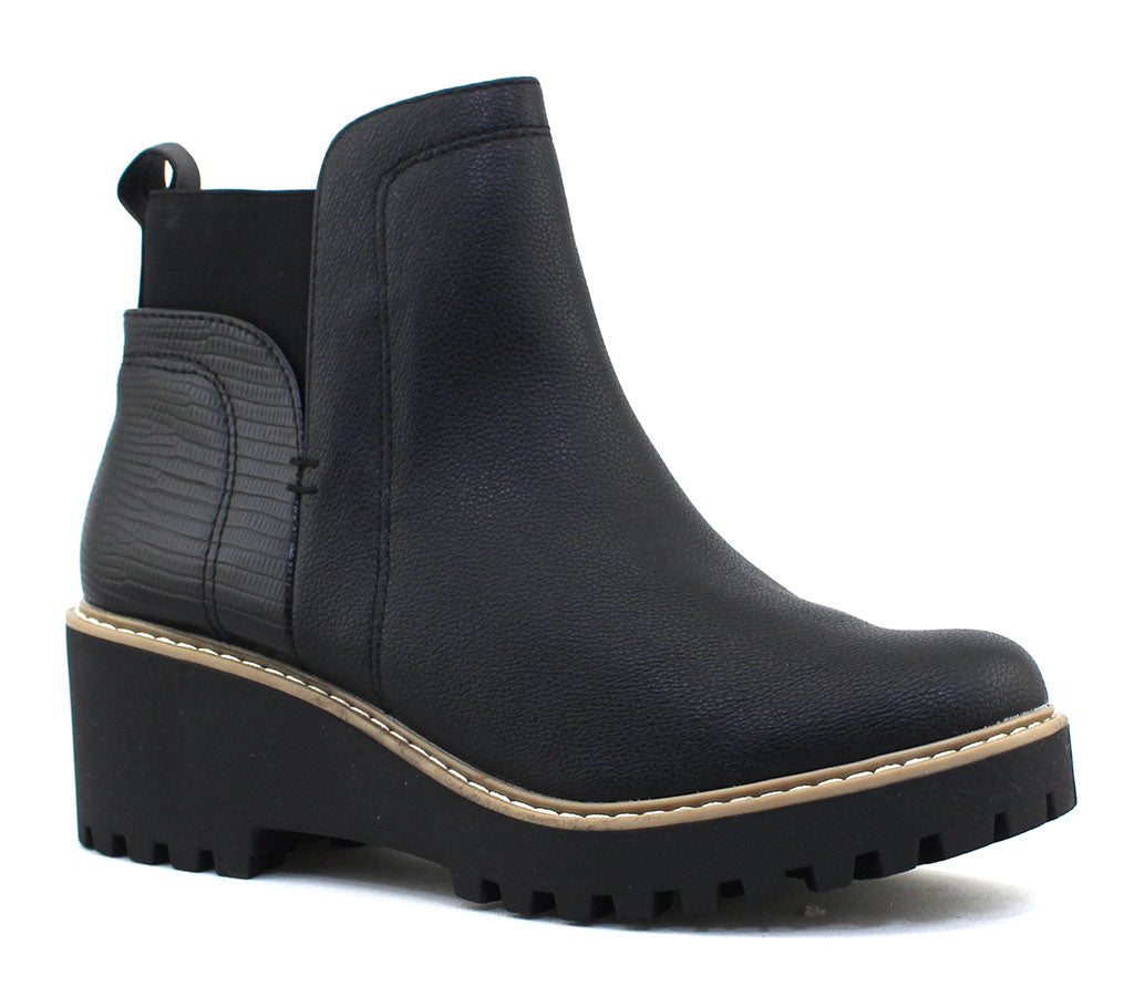 DV Women's Rielle Wedge Bootie