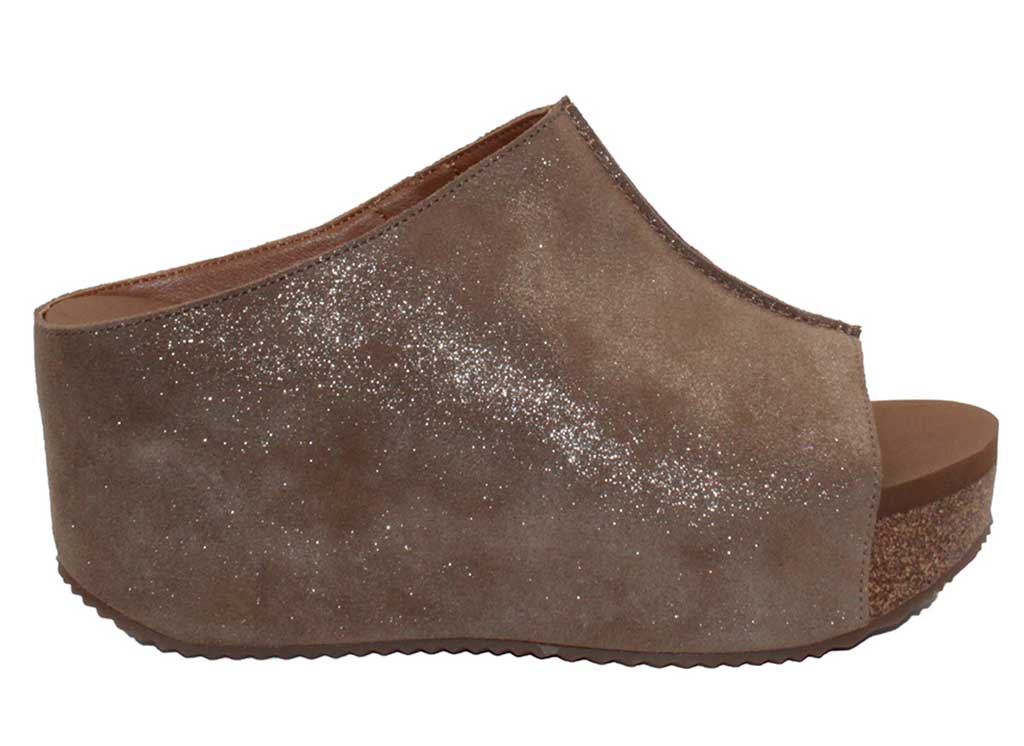 Volatile Women's Carrier