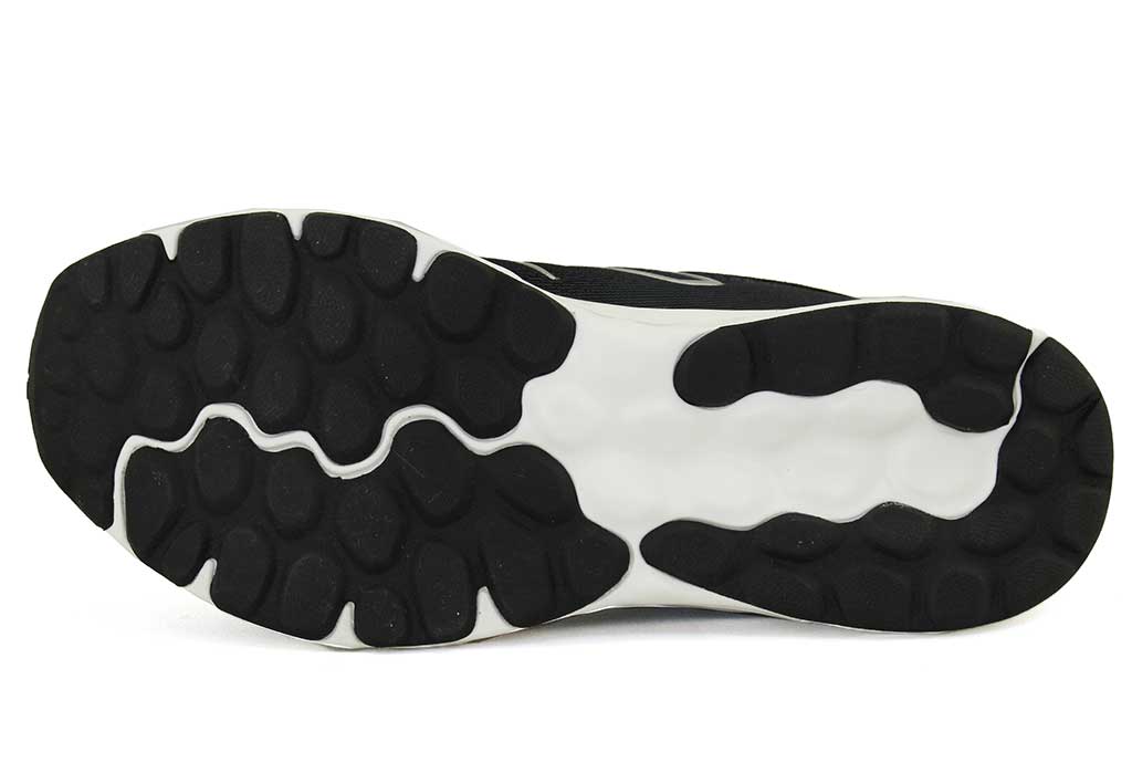 New Balance Men's 520v8