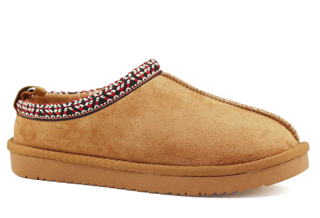 Soda Kids Simmon Embroidered Slipper Clog