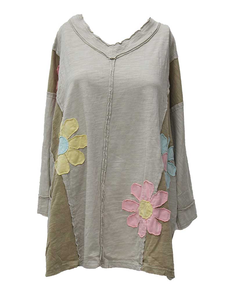 Easel 3/4 Floral Top