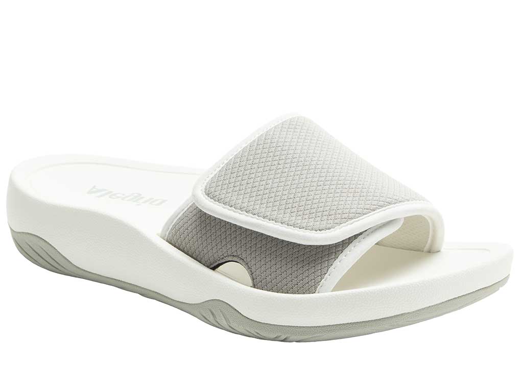 Alegria Women's Ova8tion Water-Friendly Supportive Sandals