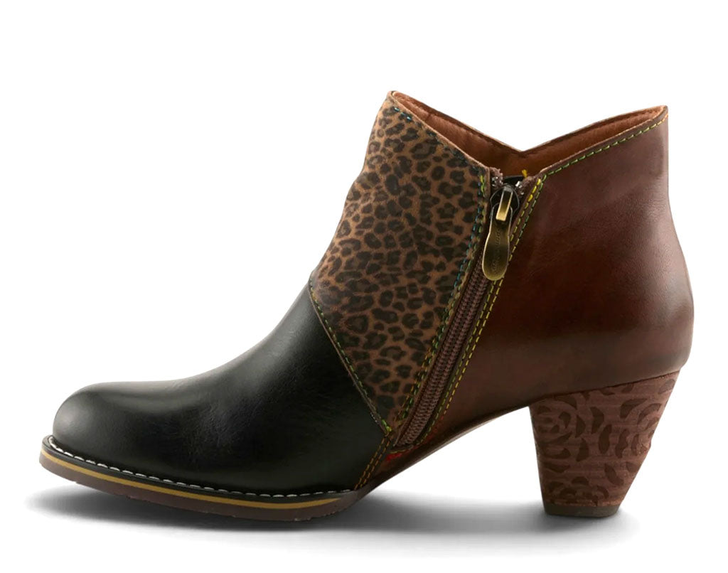 L'Artiste Women's Herekitty-Leo Ankle Boots