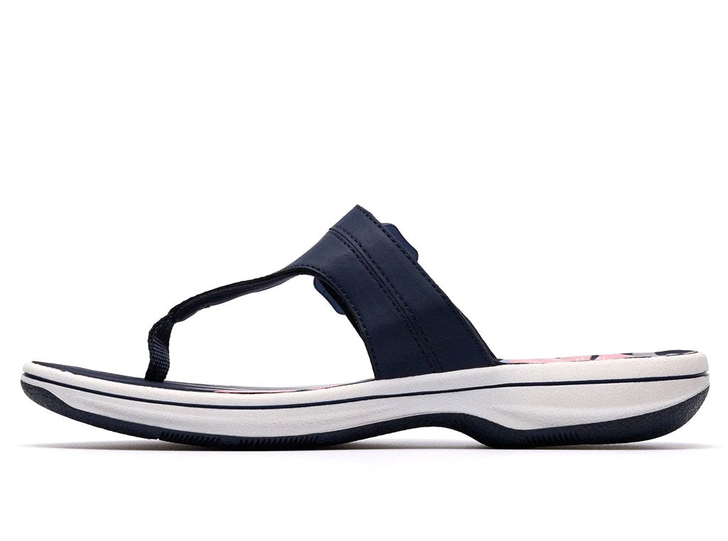 Clarks Women's Breeze Cove Thong Slide Sandal