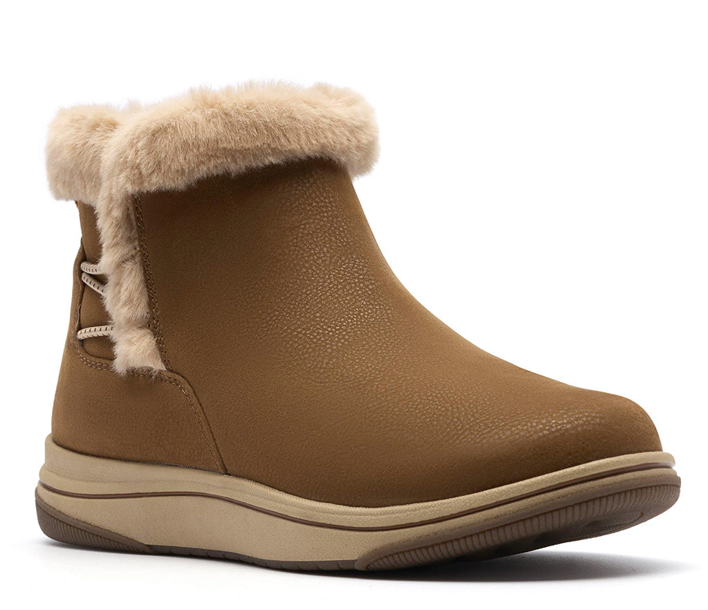 Clarks Women's Breeze Fur
