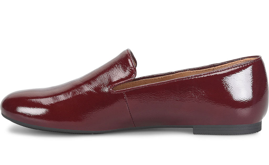 Comfortiva Women's Tammie Leather Loafer