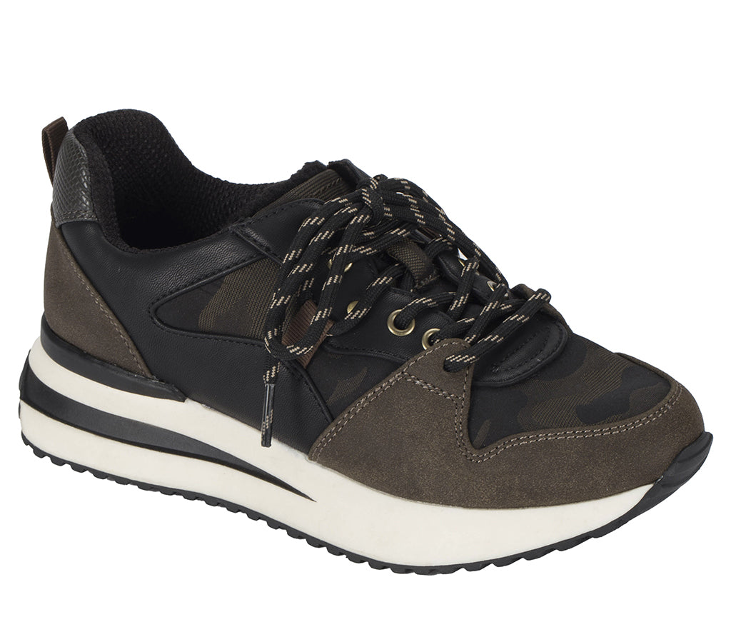 Baretraps Women's Cabriole Sneaker