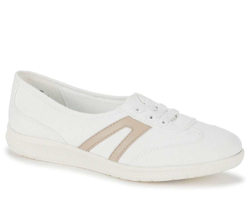 Baretraps Women's Vannie Slip On Sneaker