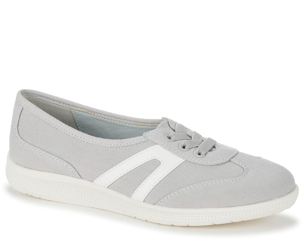 Baretraps Women's Vannie Slip On Sneaker