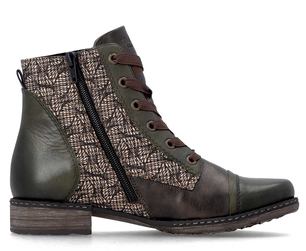 Remonte Women's D4381 Chandra Water-Resistant Boot