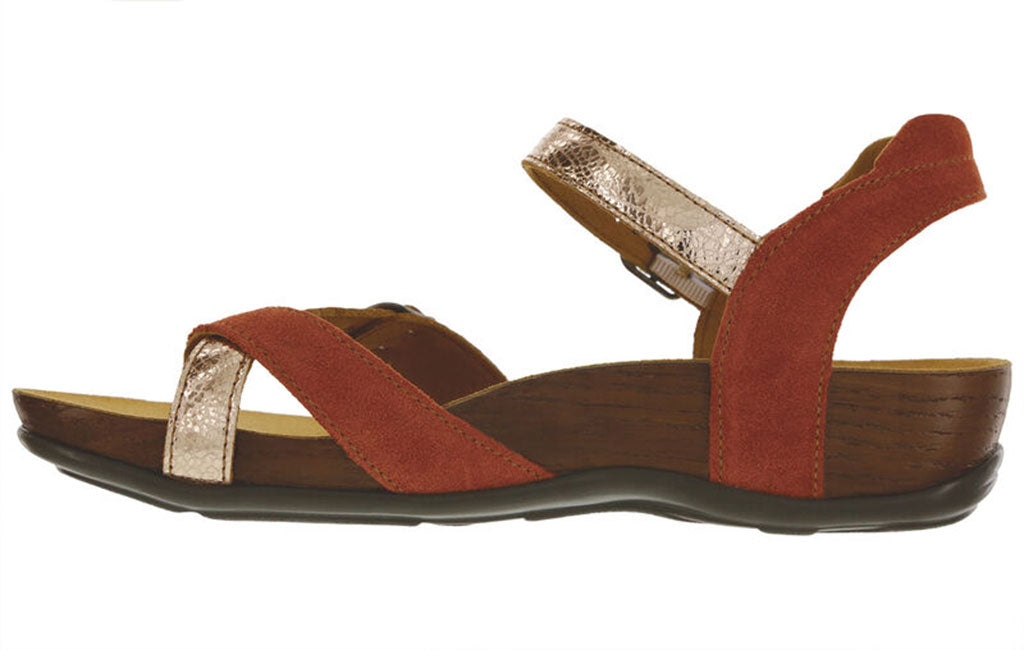 SAS Women's Pampa Toe Loop Sandal