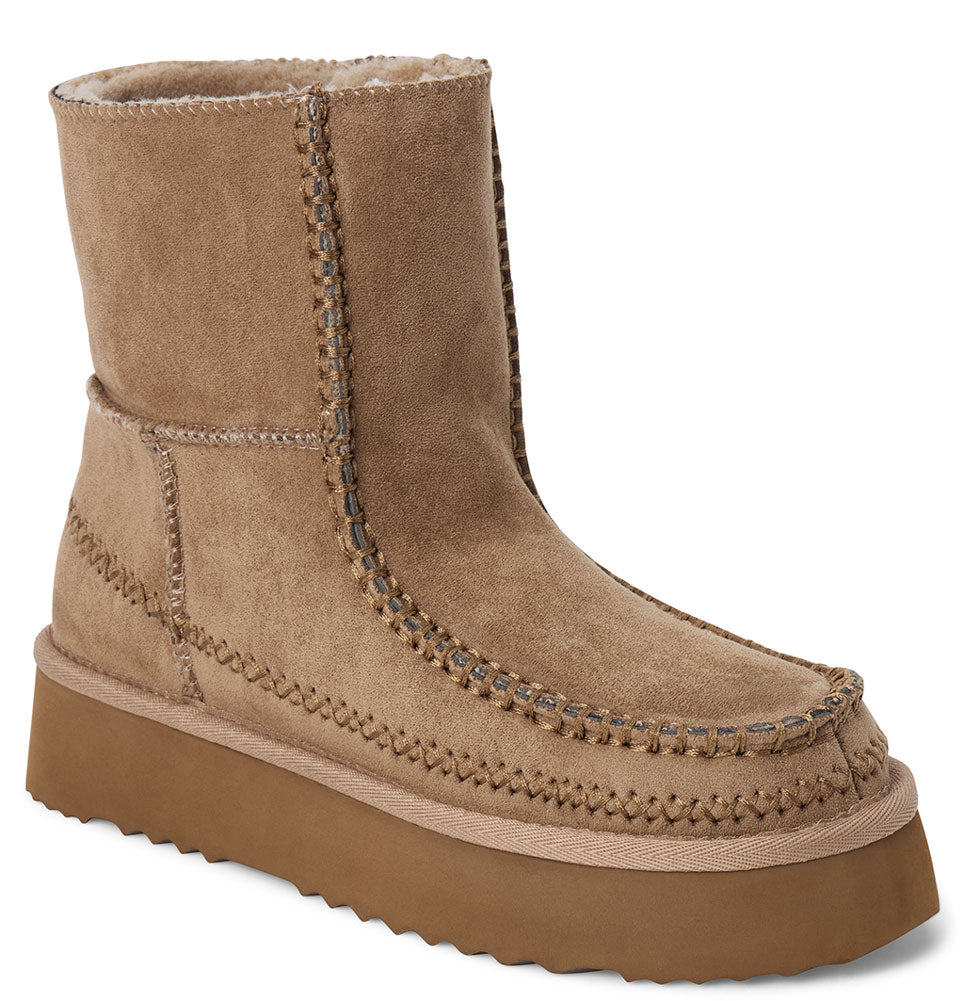 Beach by Matisse Women's Alaska Moc Ankle Bootie