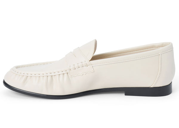 Beach by Matisse Women's Carlton Moc Toe Penny Loafer