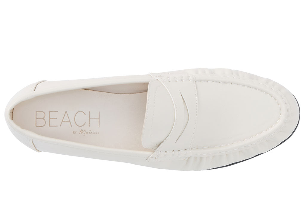Beach by Matisse Women's Carlton Moc Toe Penny Loafer