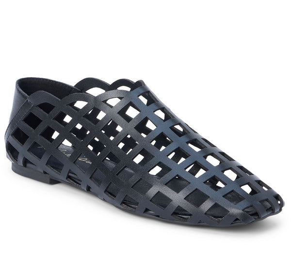 Matisse Women's Cooper Woven Cage Flat