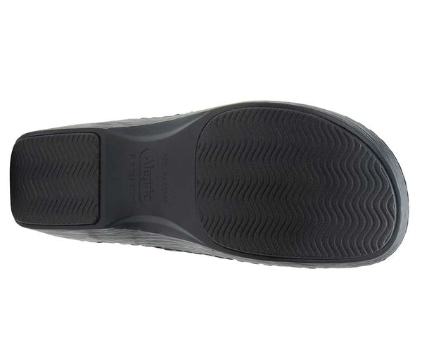 Alegria Women's Oasys Slip-Resistant Clog