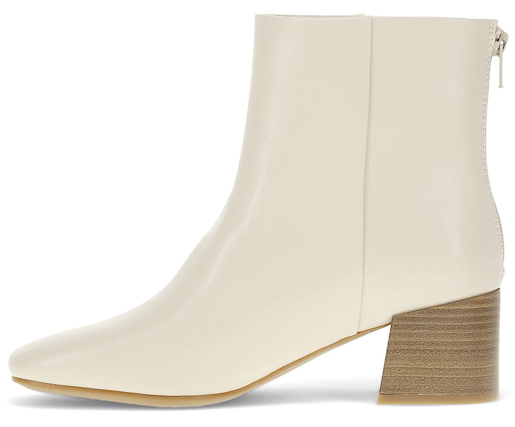 Baretraps Women's Emilie Boot