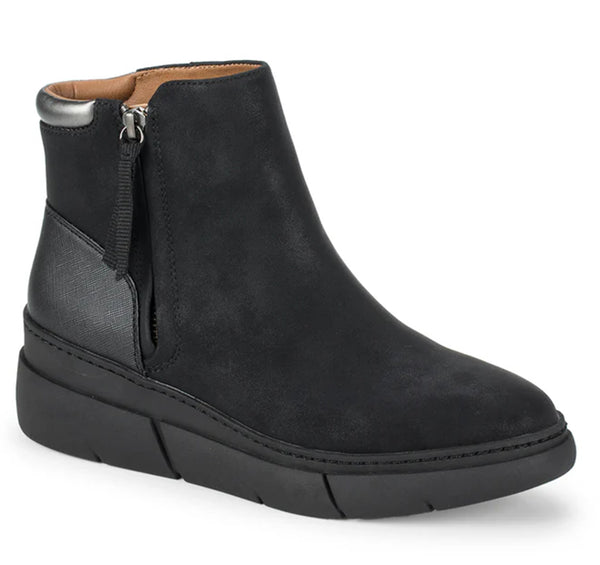 Baretraps Women's Lakelyn Bootie