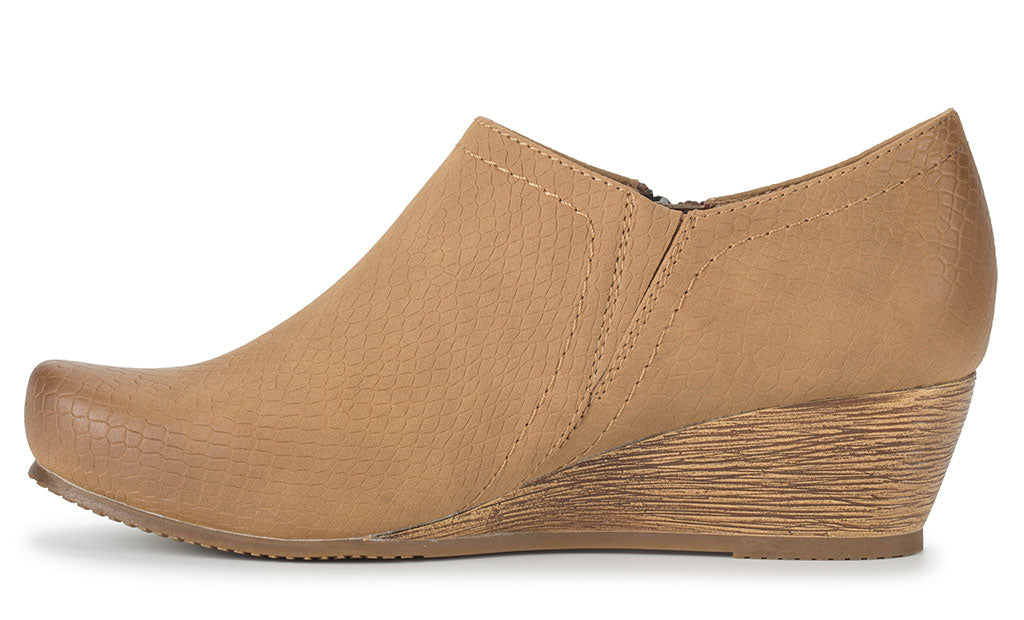 Baretraps Women's Louise