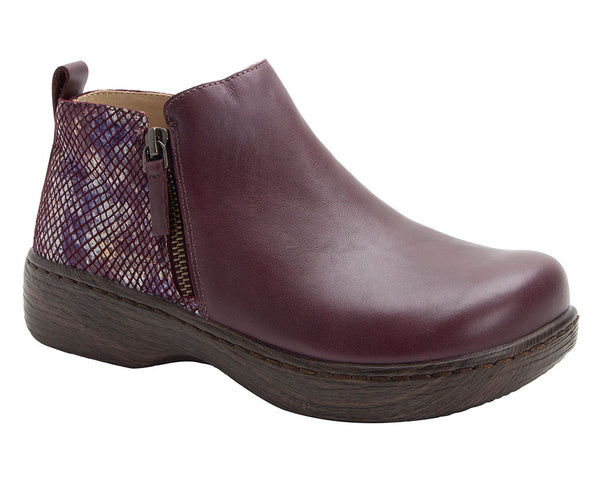 Alegria Women's Oaklee Slip-Resistant Booties