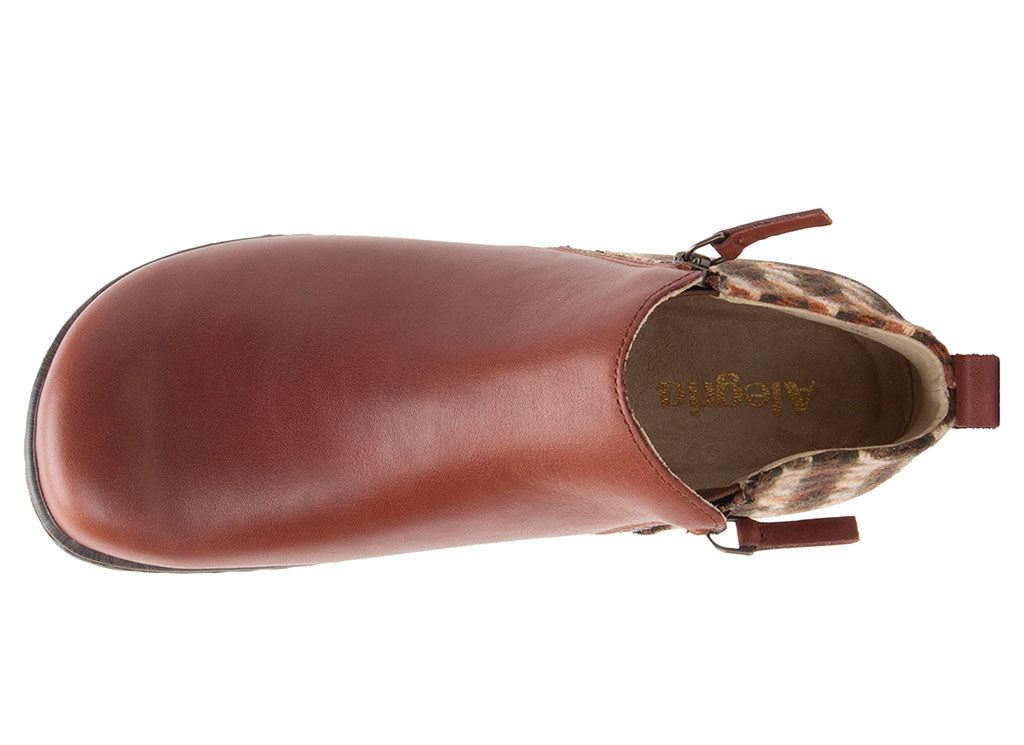 Alegria Women's Oaklee Slip-Resistant Booties
