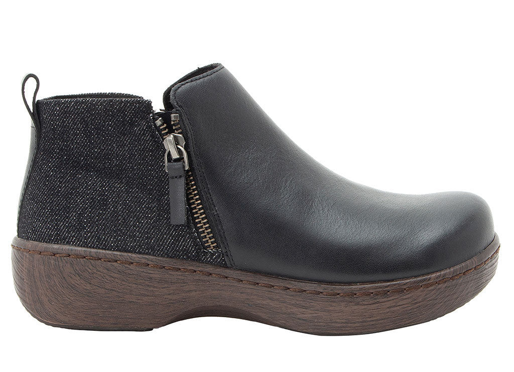 Alegria Women's Oaklee Slip-Resistant Booties