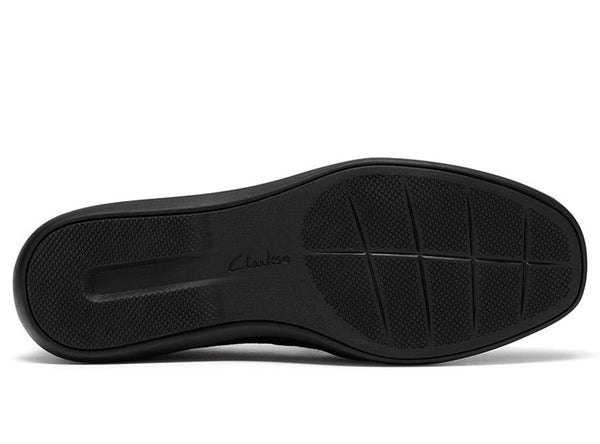 Clarks Women's Lynell Bay Buckle Loafer