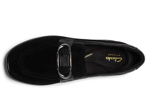 Clarks Women's Lynell Bay Buckle Loafer