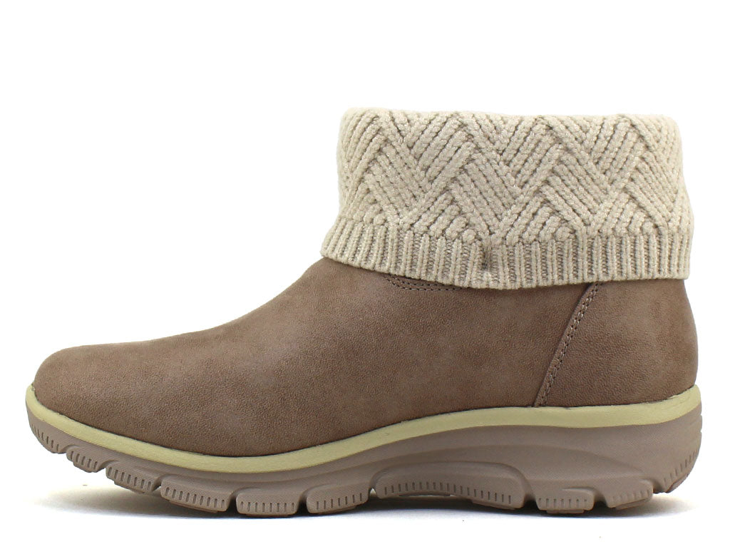 Skechers Women's Slip-Ins Relaxed Fit Easy Going Cozy Weather 4 Bootie
