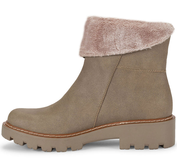 Baretraps Women's Westry