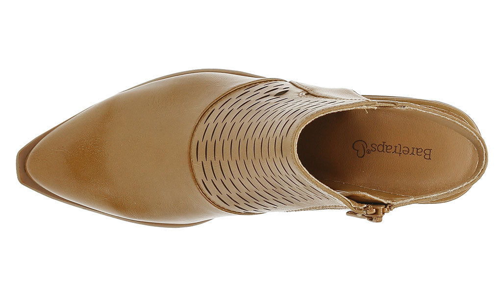 Baretraps Women's Yangley