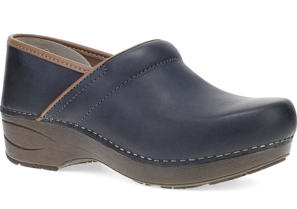 Dansko Women's XP 2.0 Lightweight Slip-Resistant Occupational Clog
