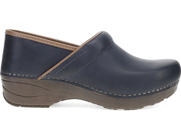 Dansko Women's XP 2.0 Lightweight Slip-Resistant Occupational Clog
