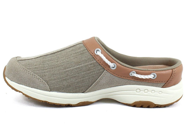 Easy Spirit Women's Travelport 19