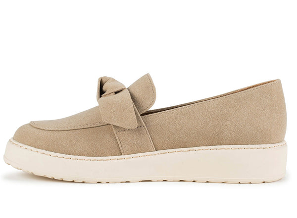 Baretraps Women's Ferdana Moc Toe Wedge Loafer